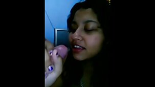 નાના સેકસી વીડીયો બતાવો tits અને પેઢી ગર્દભ સાથે ડિપિંગ છોકરી સાથે સુંદર સેક્સ.
