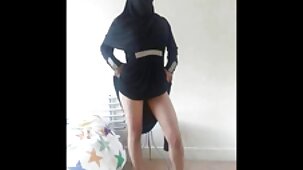 Busty એક ખાસ ત્રીપલ એક્સ વીડીયો સેકસી રૂમમાં કાળા પર sucked.